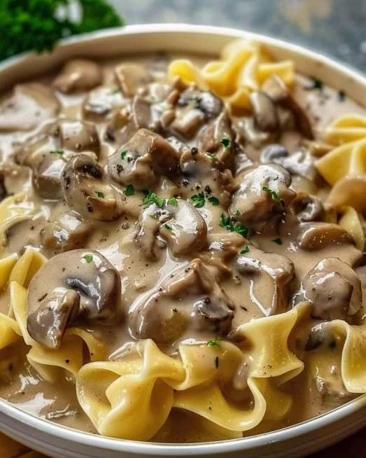 Beef Stroganoff 2 Delicious Beef Stroganoff served in a creamy sauce over noodles.