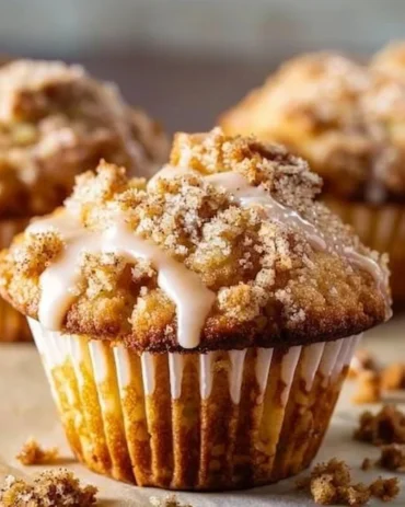 Delicious coffee cake muffins with a crumbly topping and warm spices