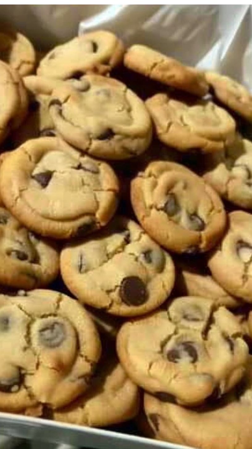 Chocolate Chip Cookies 4 Chocolate Chip Cookies